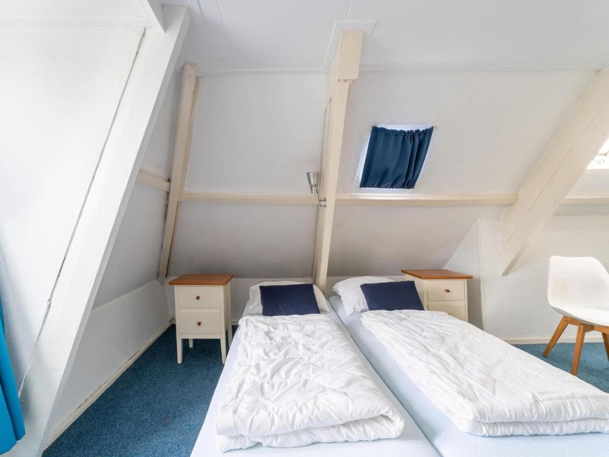Modern Holiday Home In Heeg With Garden エクステリア 写真