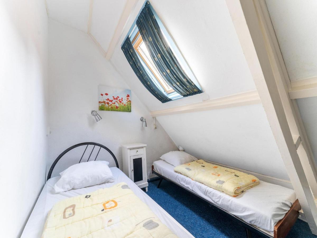 Modern Holiday Home In Heeg With Garden エクステリア 写真