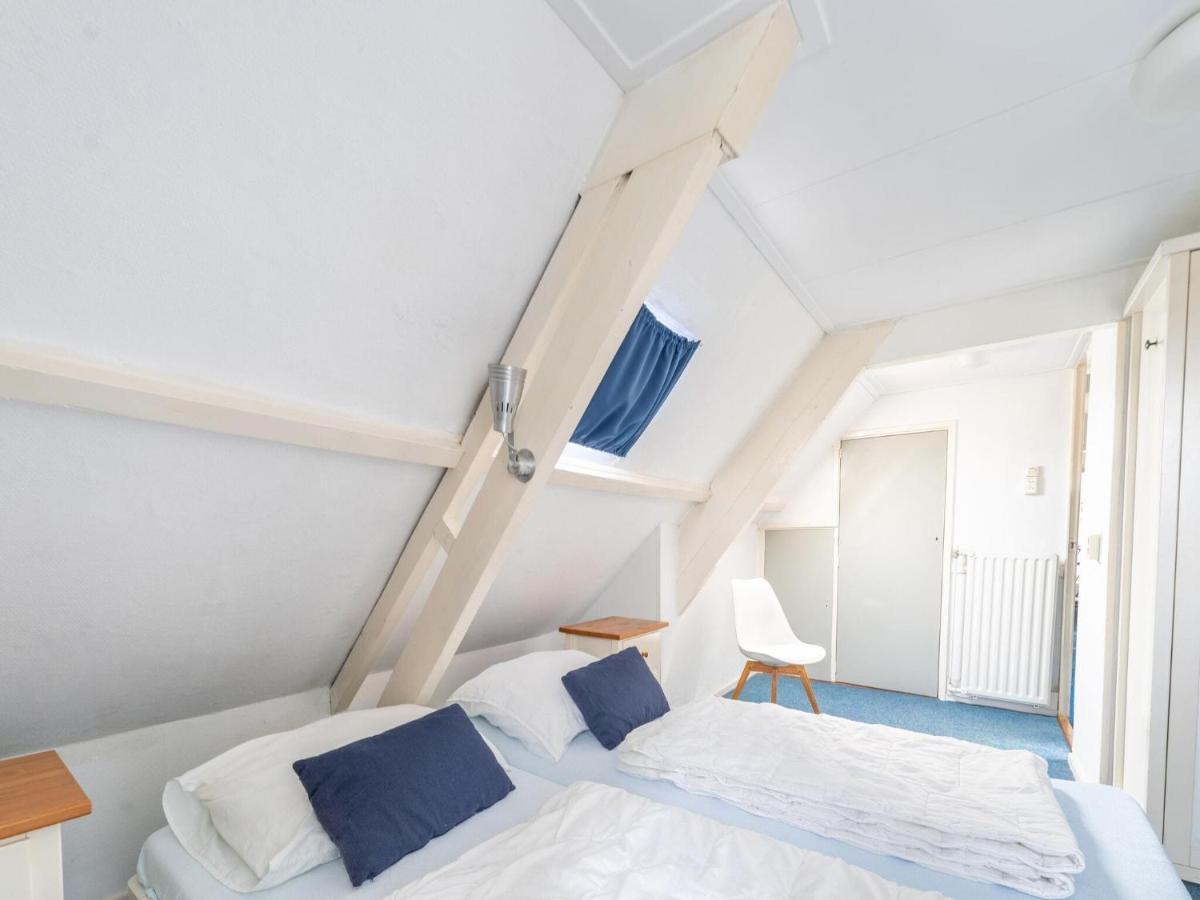 Modern Holiday Home In Heeg With Garden エクステリア 写真